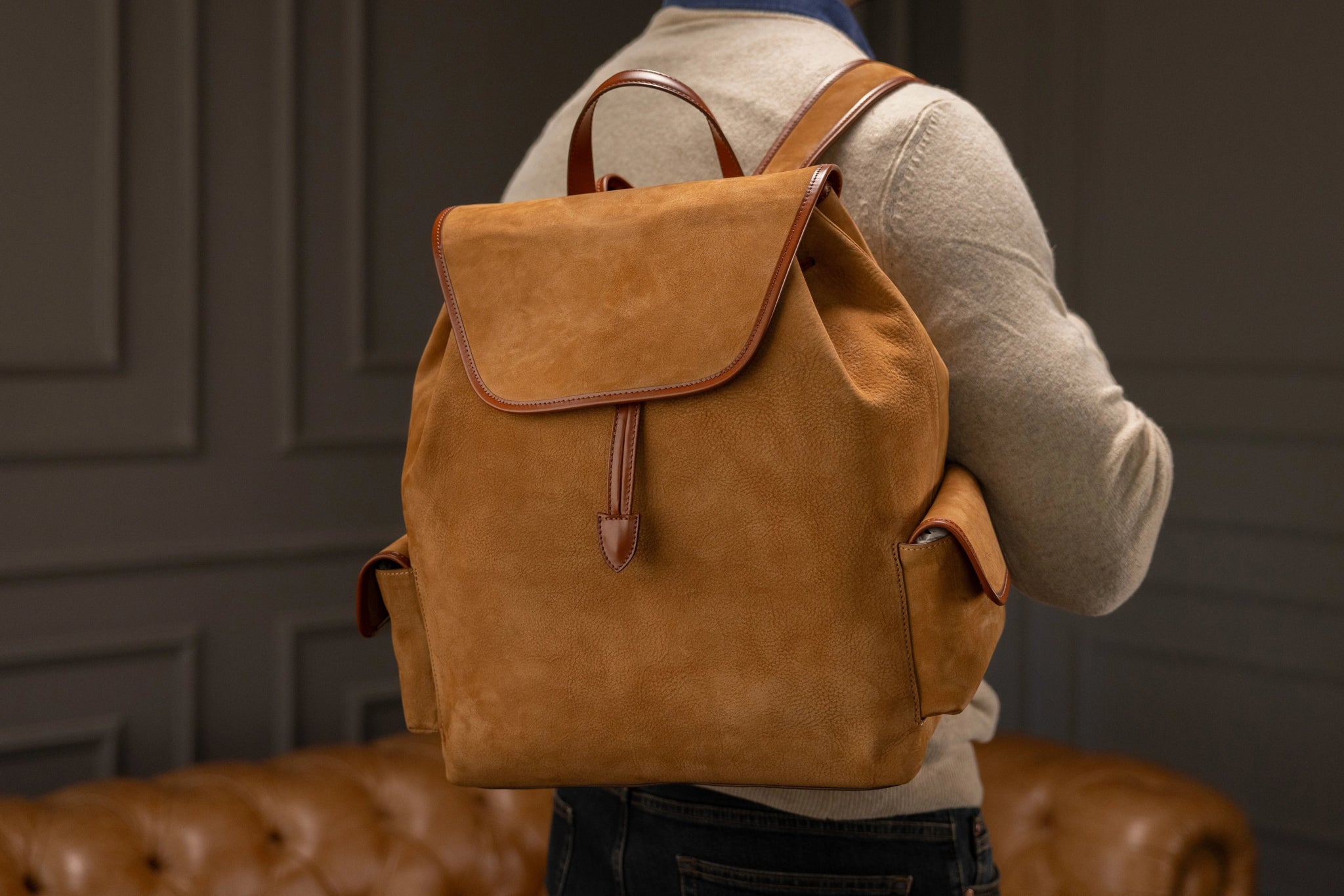 Bosphorus LeatherBackpack - Nubuck Camel 01