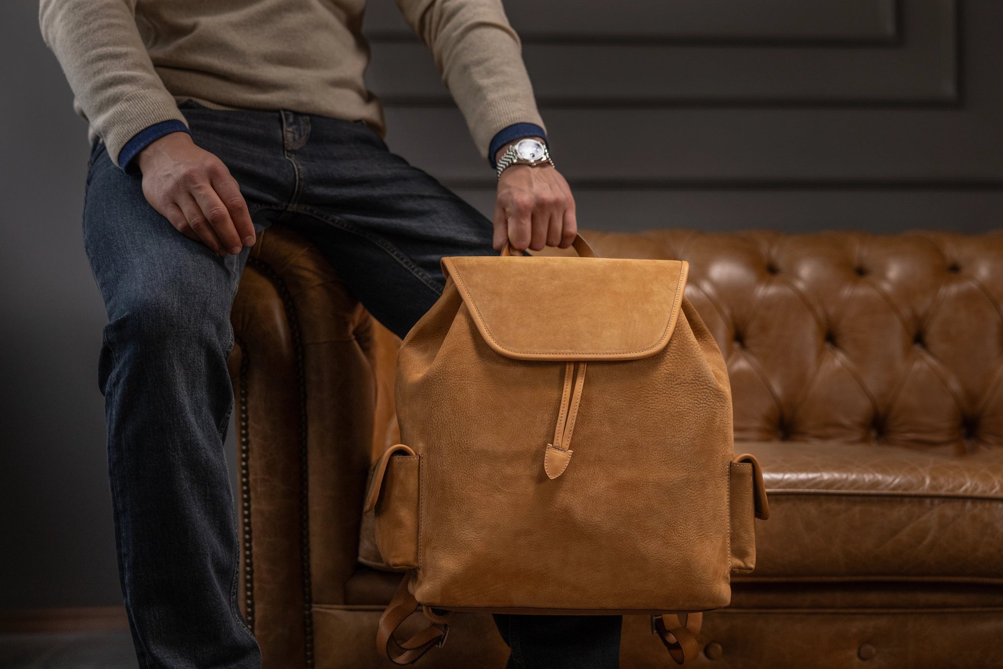 Bosphorus LeatherBackpack - Nubuck Camel 02