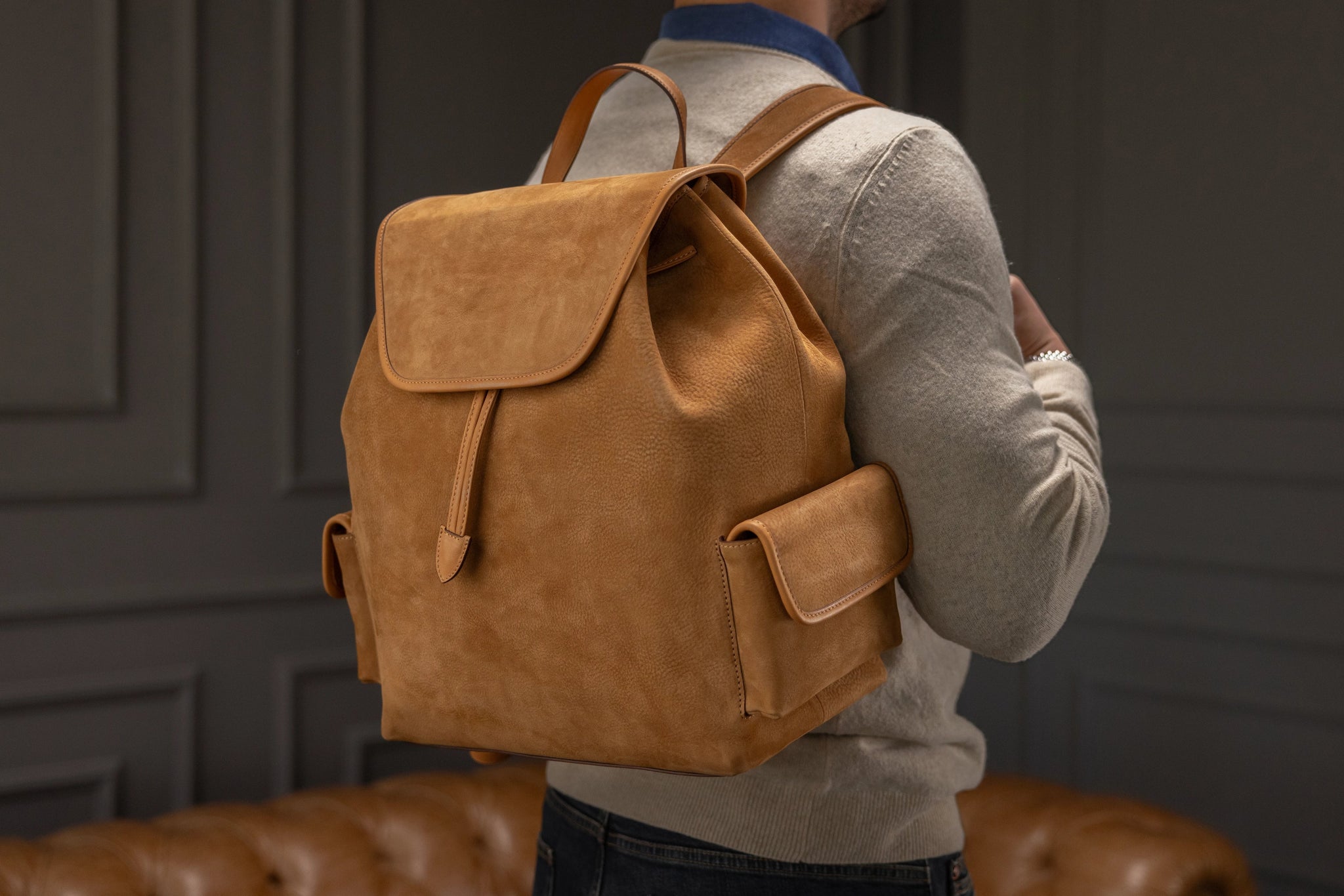 Bosphorus LeatherBackpack - Nubuck Camel 02