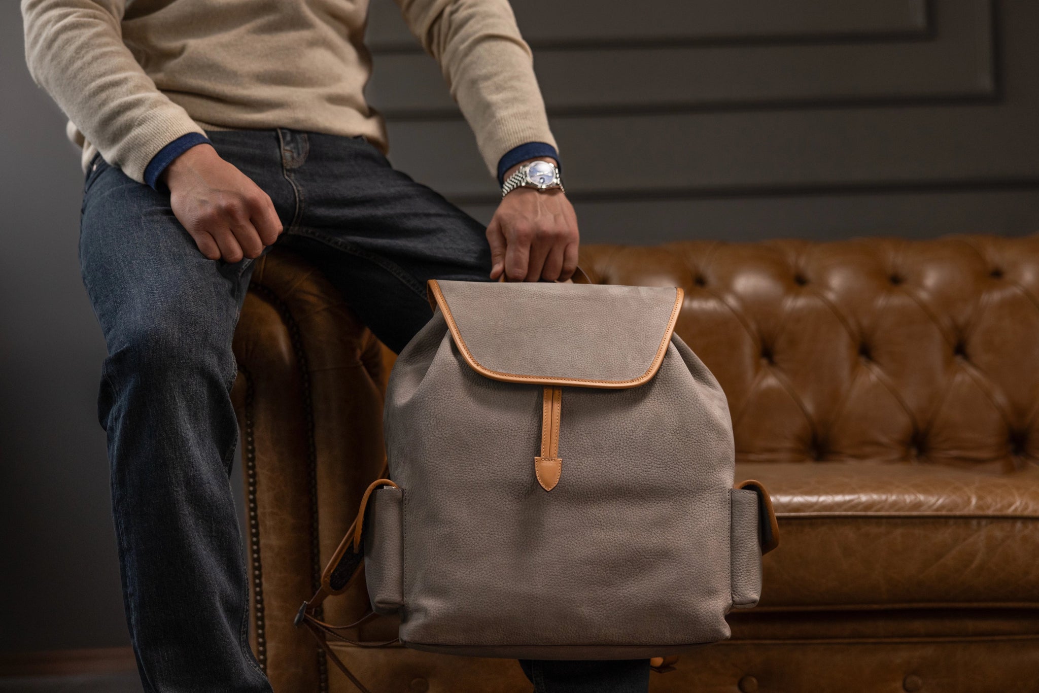 Bosphorus LeatherBackpack - Nubuck Grey 01