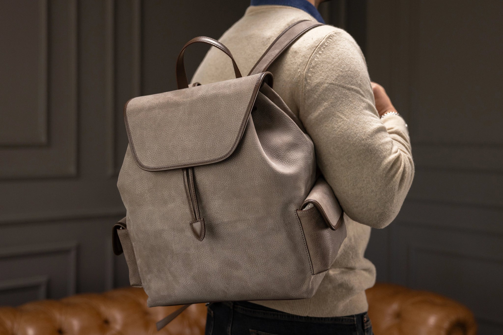 Bosphorus LeatherBackpack - Nubuck Grey 02