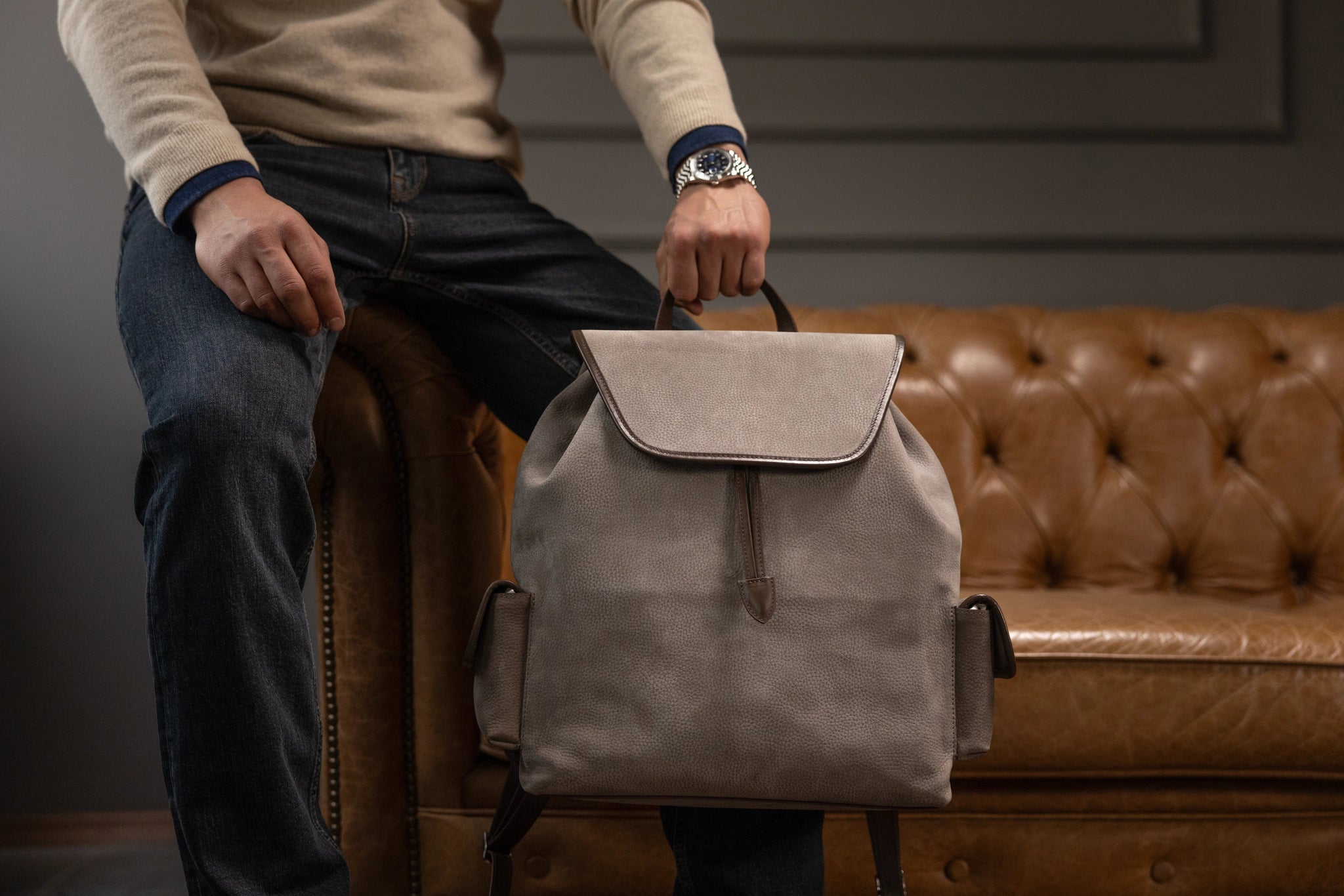 Bosphorus LeatherBackpack - Nubuck Grey 02