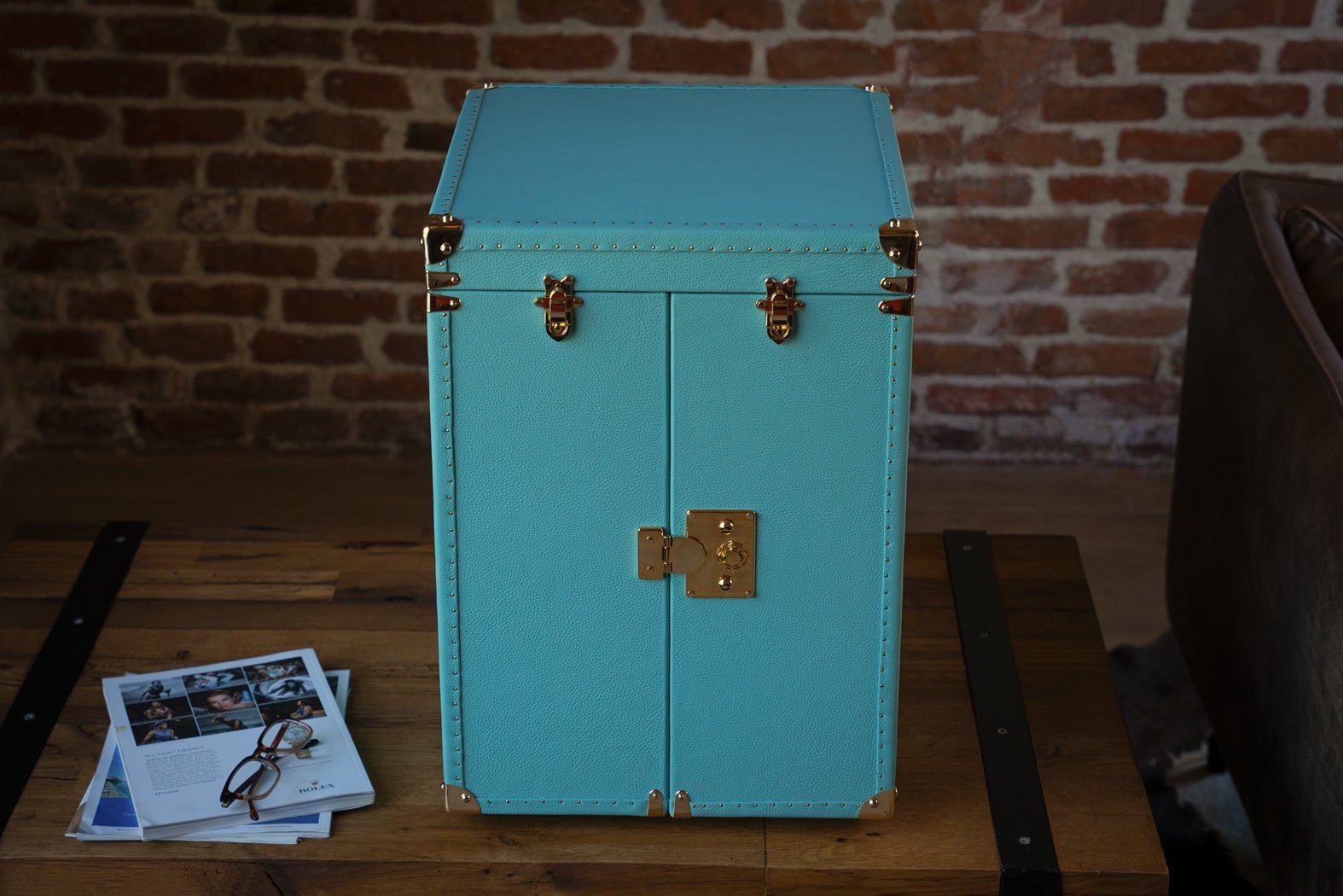 Bosphorus LeatherBosphorus Watch Winder Trunk - Togo Tiffany Blue