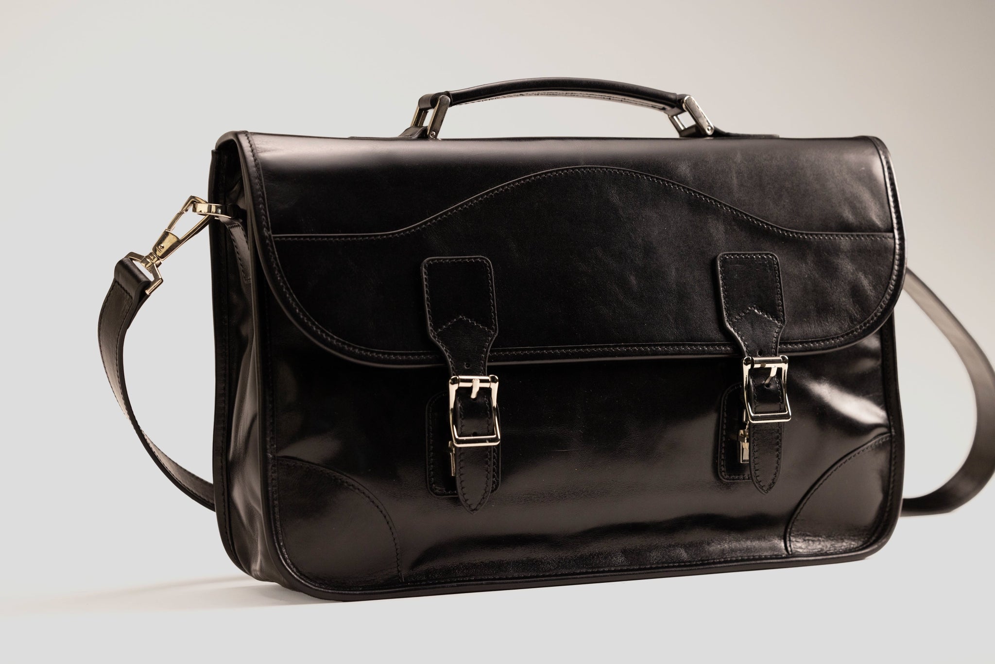 Bosphorus LeatherMessenger Bag - Black