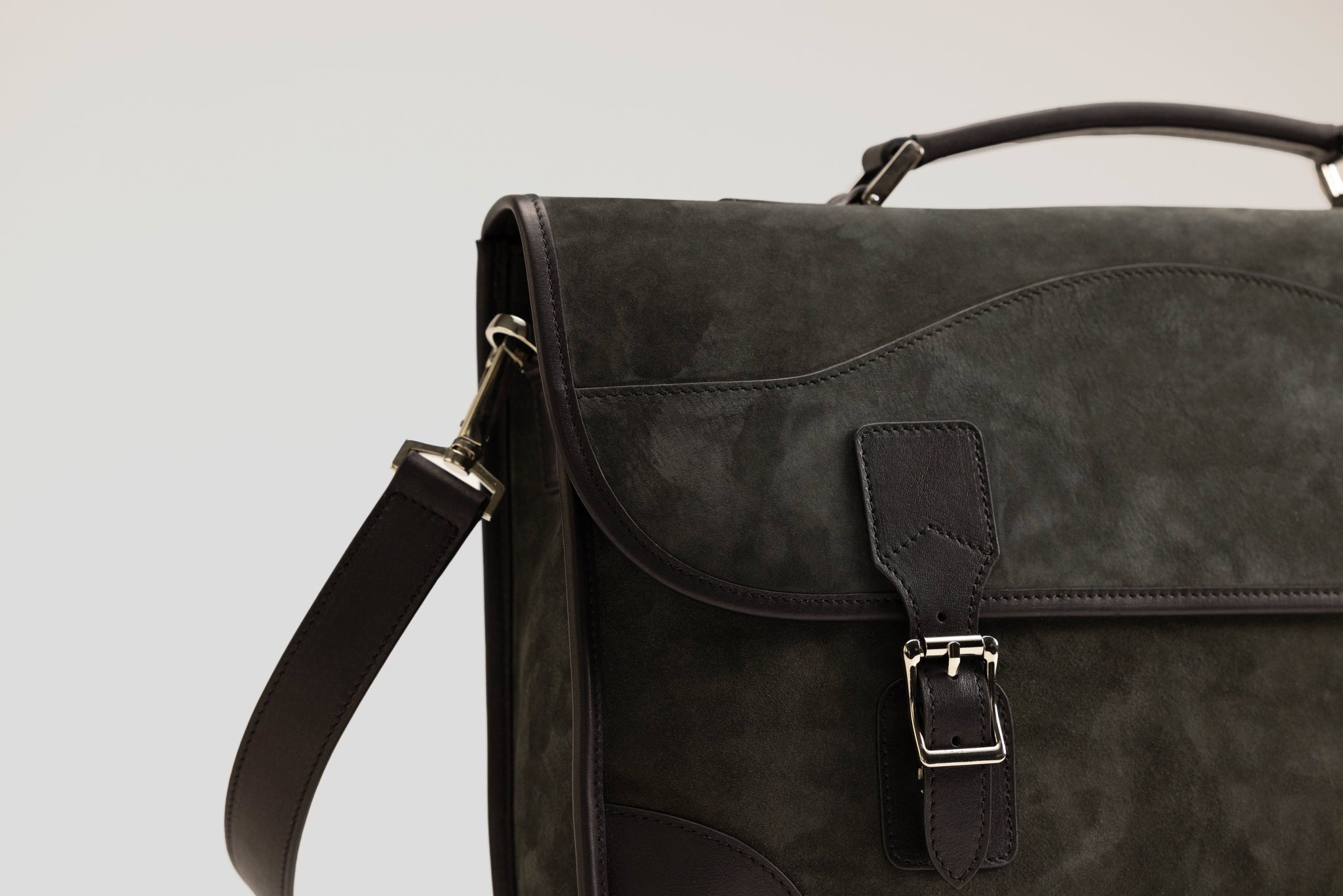 Bosphorus LeatherMessenger Bag - Nubuck Black