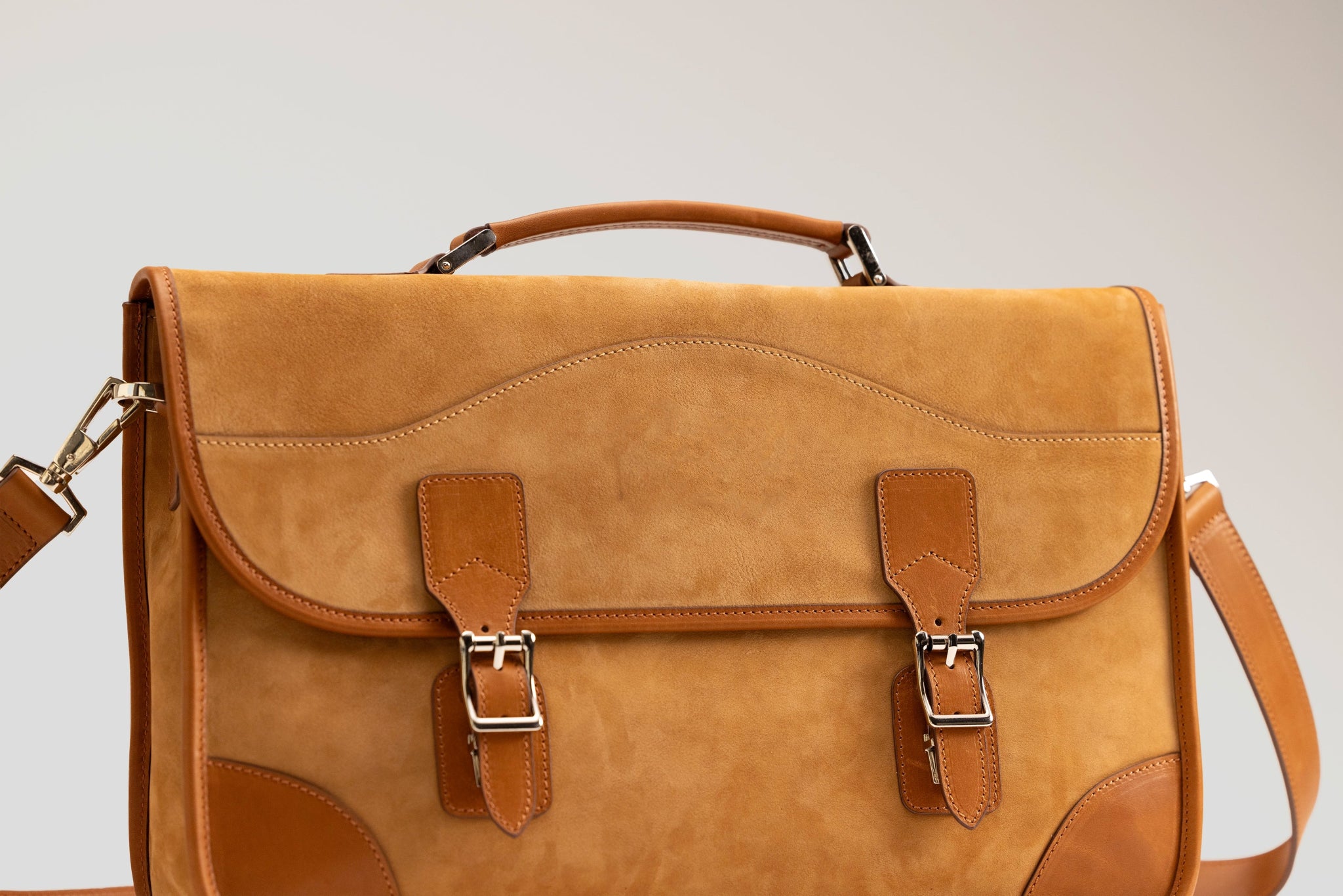 Bosphorus LeatherMessenger Bag - Nubuck Camel