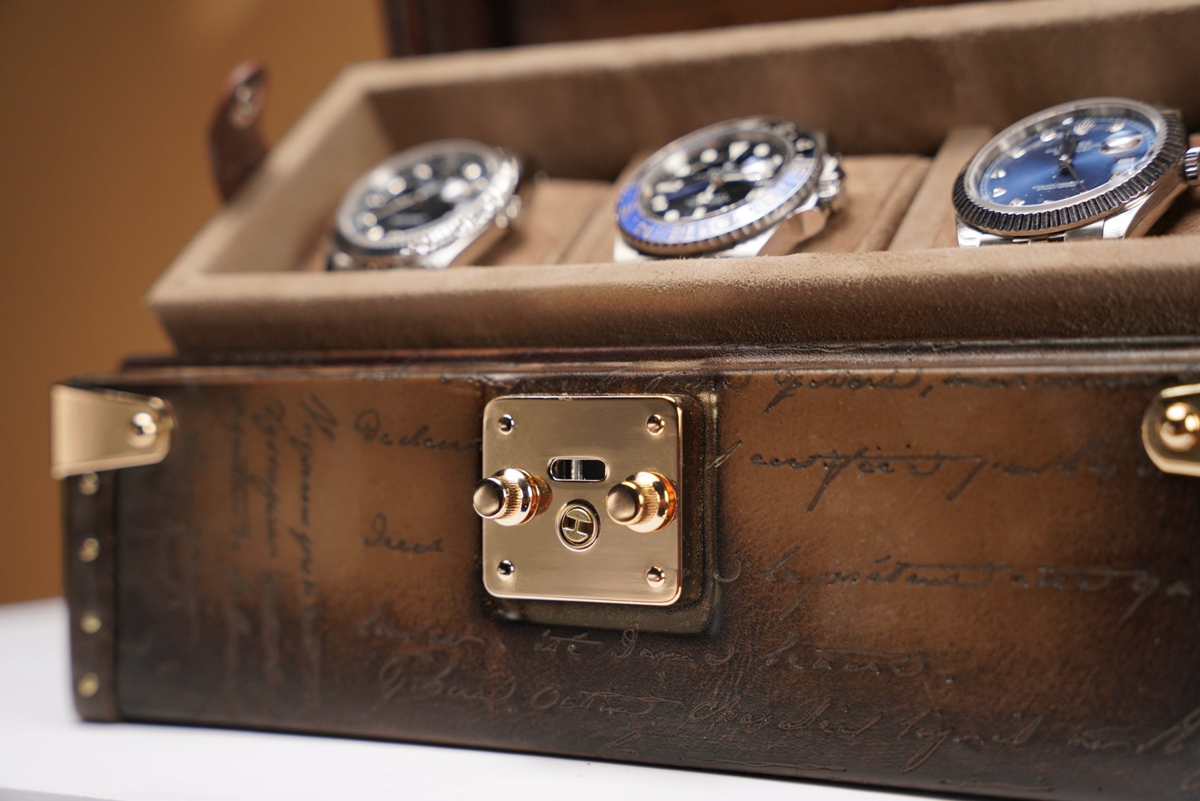 Bosphorus LeatherPetra Watch Case - Parchment Patina Java