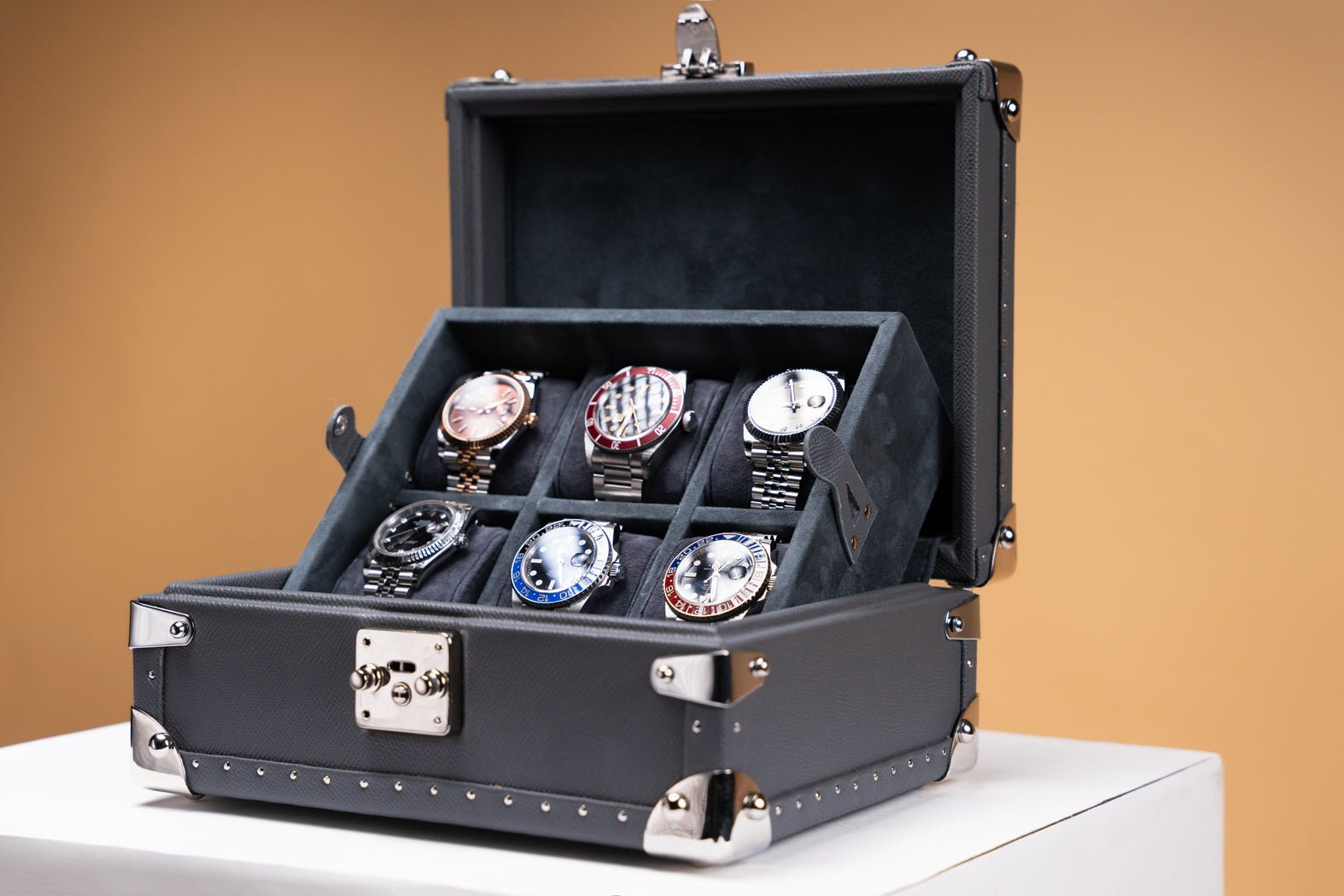 Bosphorus LeatherPetra Watch Case - Saffiano Dark Grey For 6 Watches