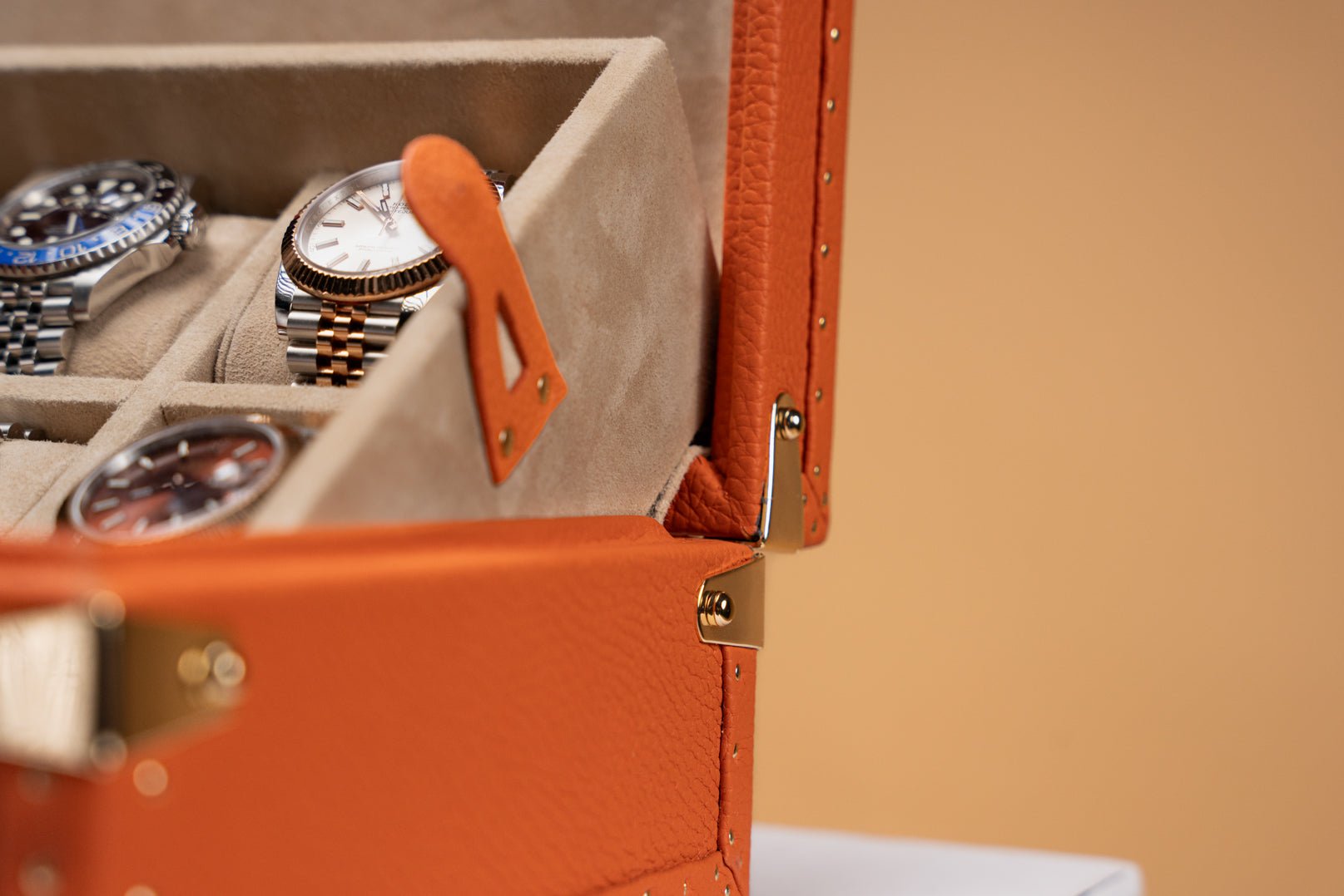 Bosphorus LeatherPetra Watch Case - Togo Orange For 8 Watches