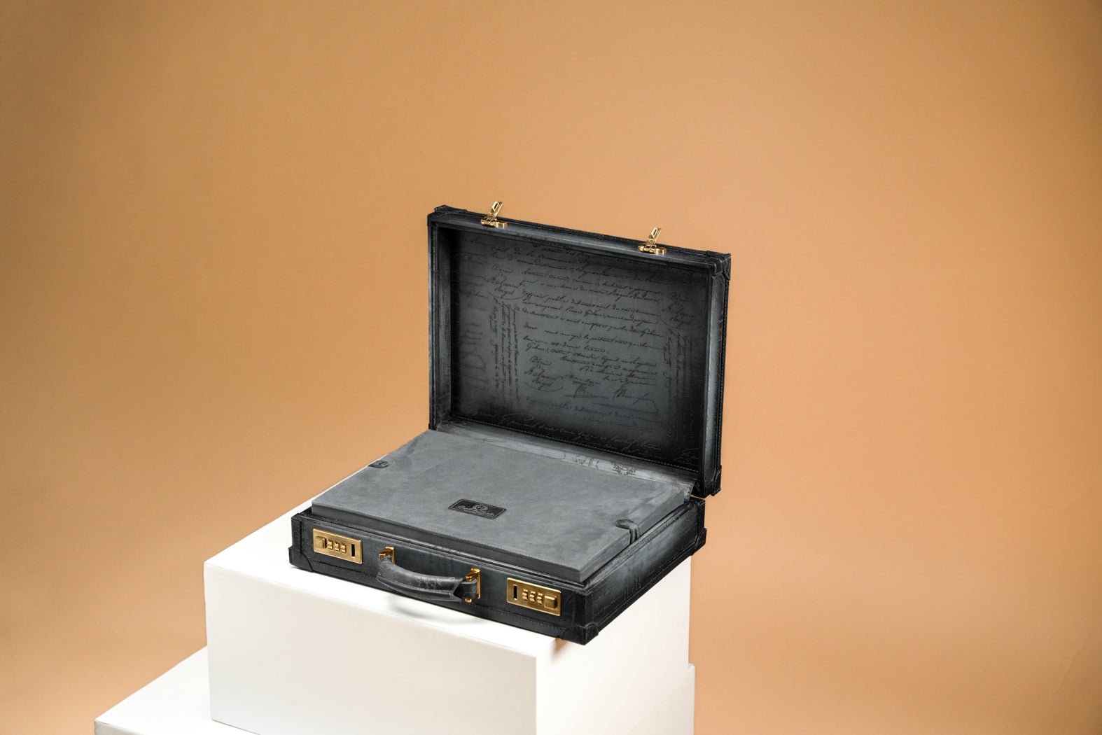 Bosphorus LeatherWatch Collector Case Combination Lock - Master Edition Parchment Patina Grey