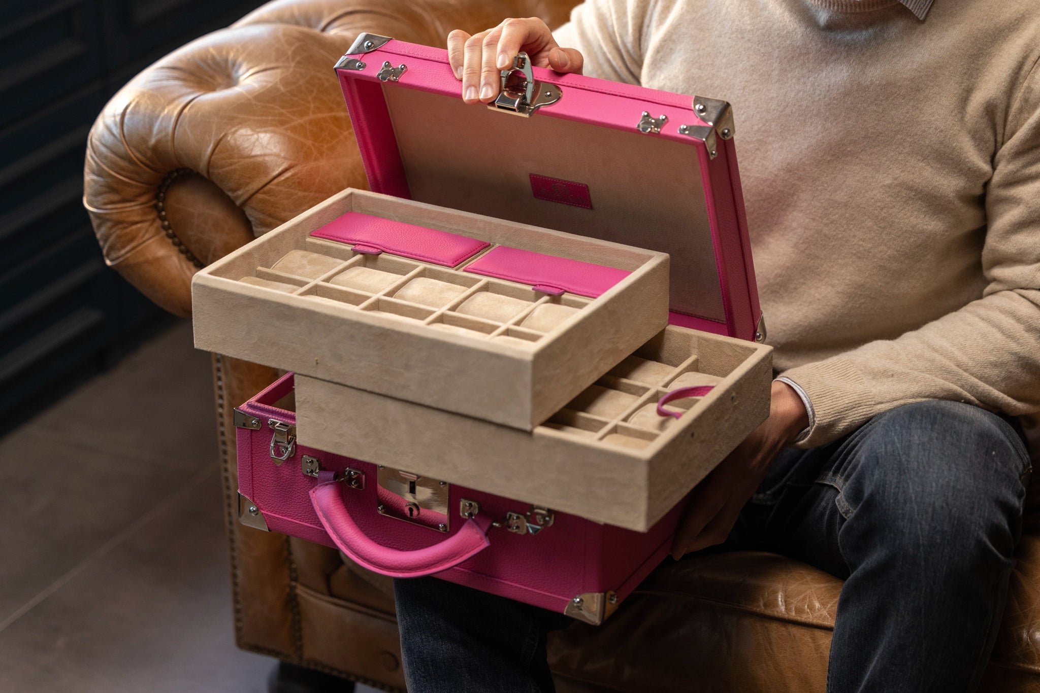 Bosphorus LeatherWatch Trunk - Togo Pink for 25 Watches and 2 Pockets