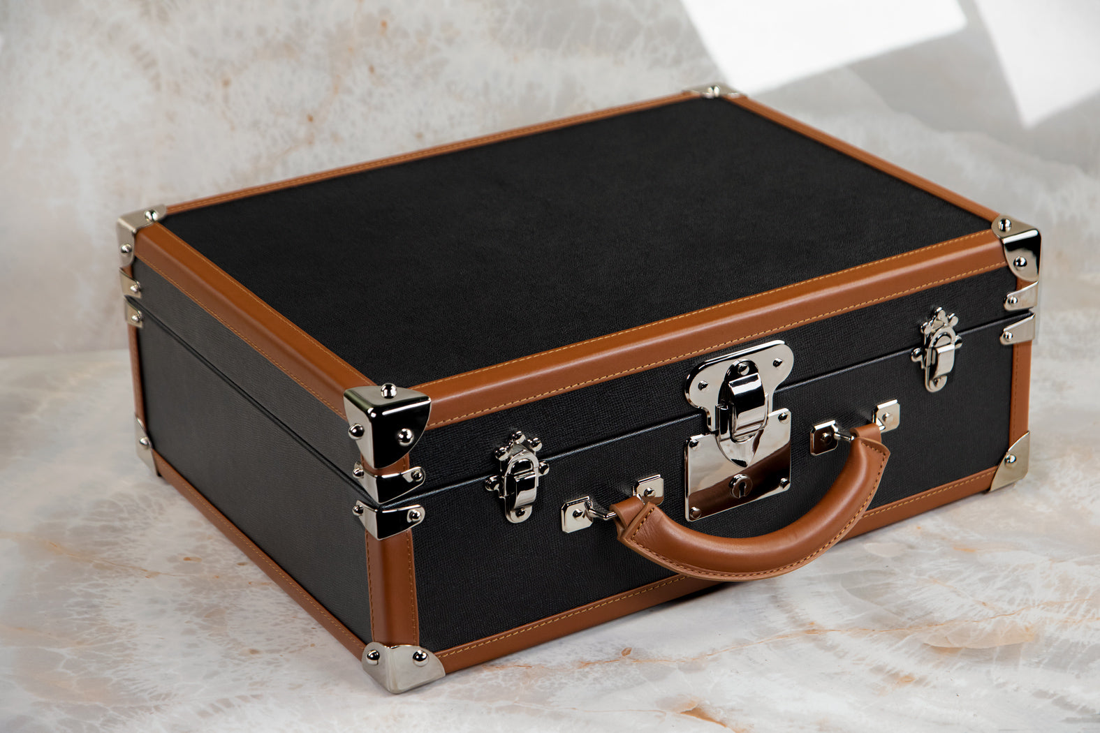 F】 New: Bosphorus Leather Watch Winder Trunks (2022)